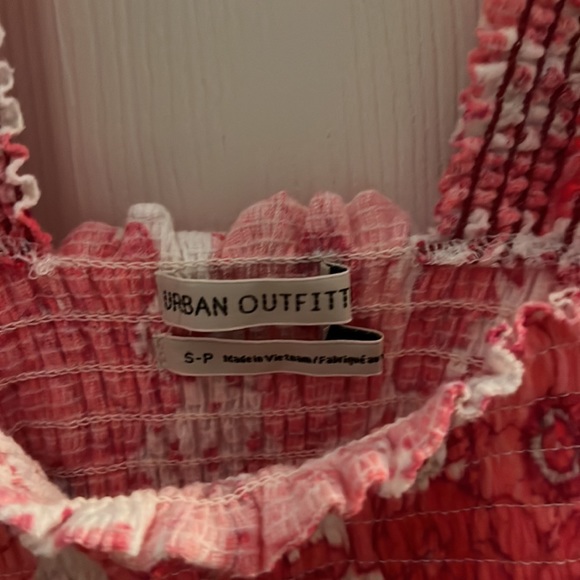 Urban outfitters ruffled pink floral tank top - Picture 2 of 3